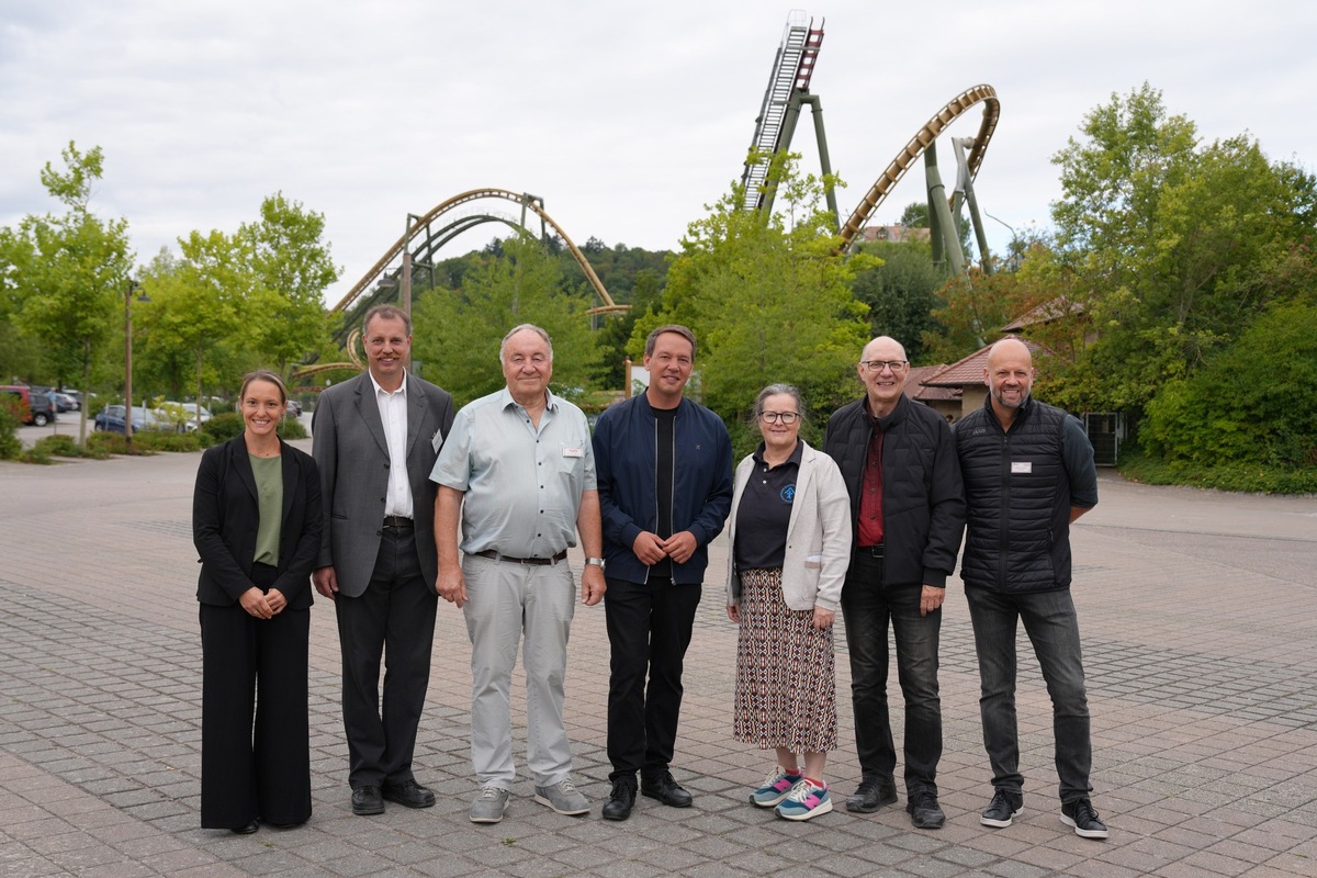 Helfen macht Freude – Foto 1
